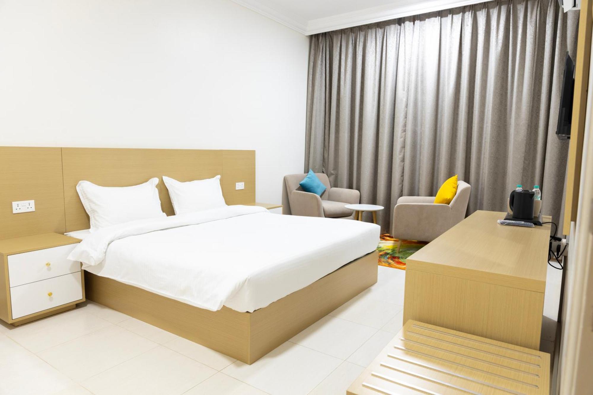 Riviera Suites , Hotel Apartement Sur Exteriör bild