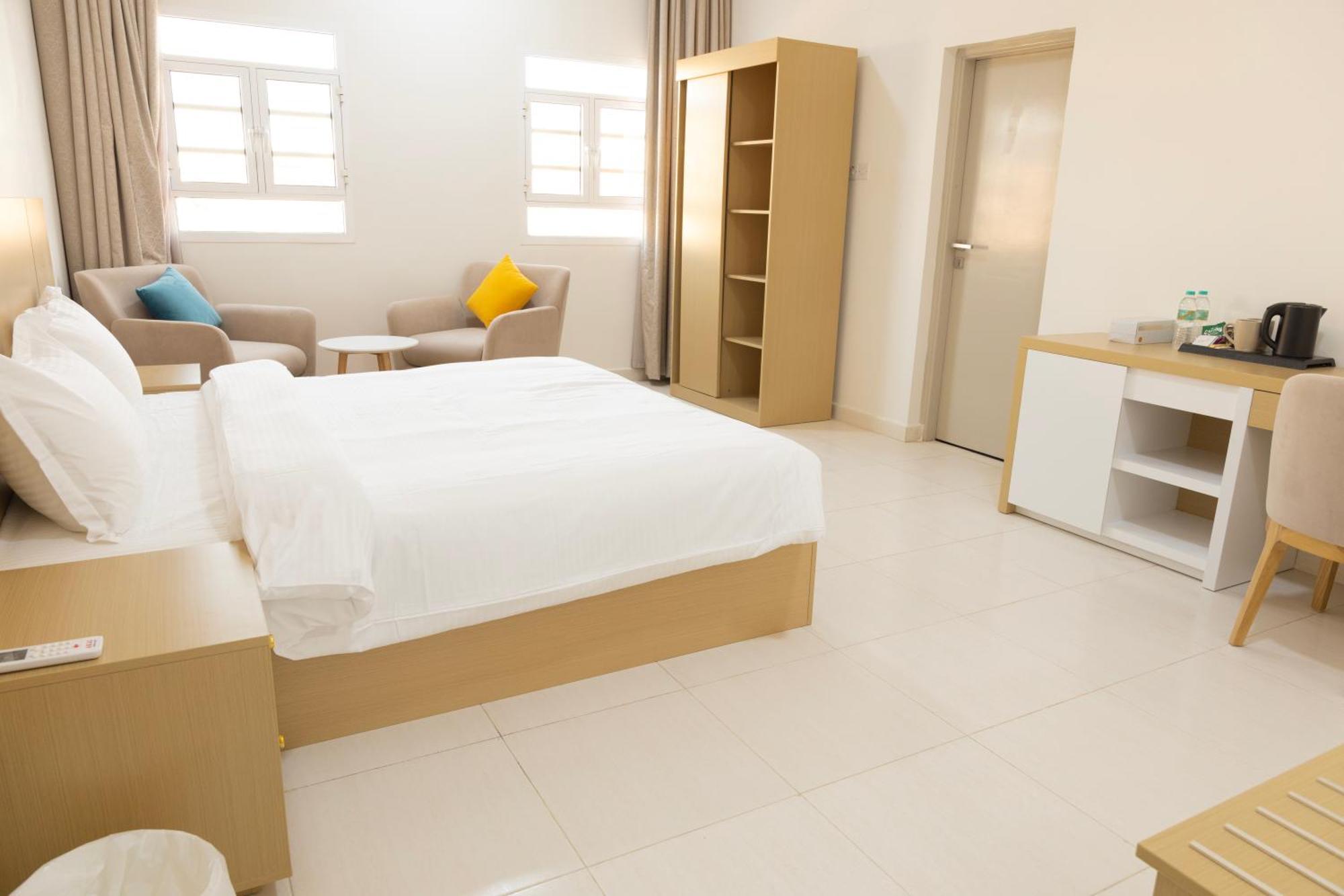 Riviera Suites , Hotel Apartement Sur Exteriör bild