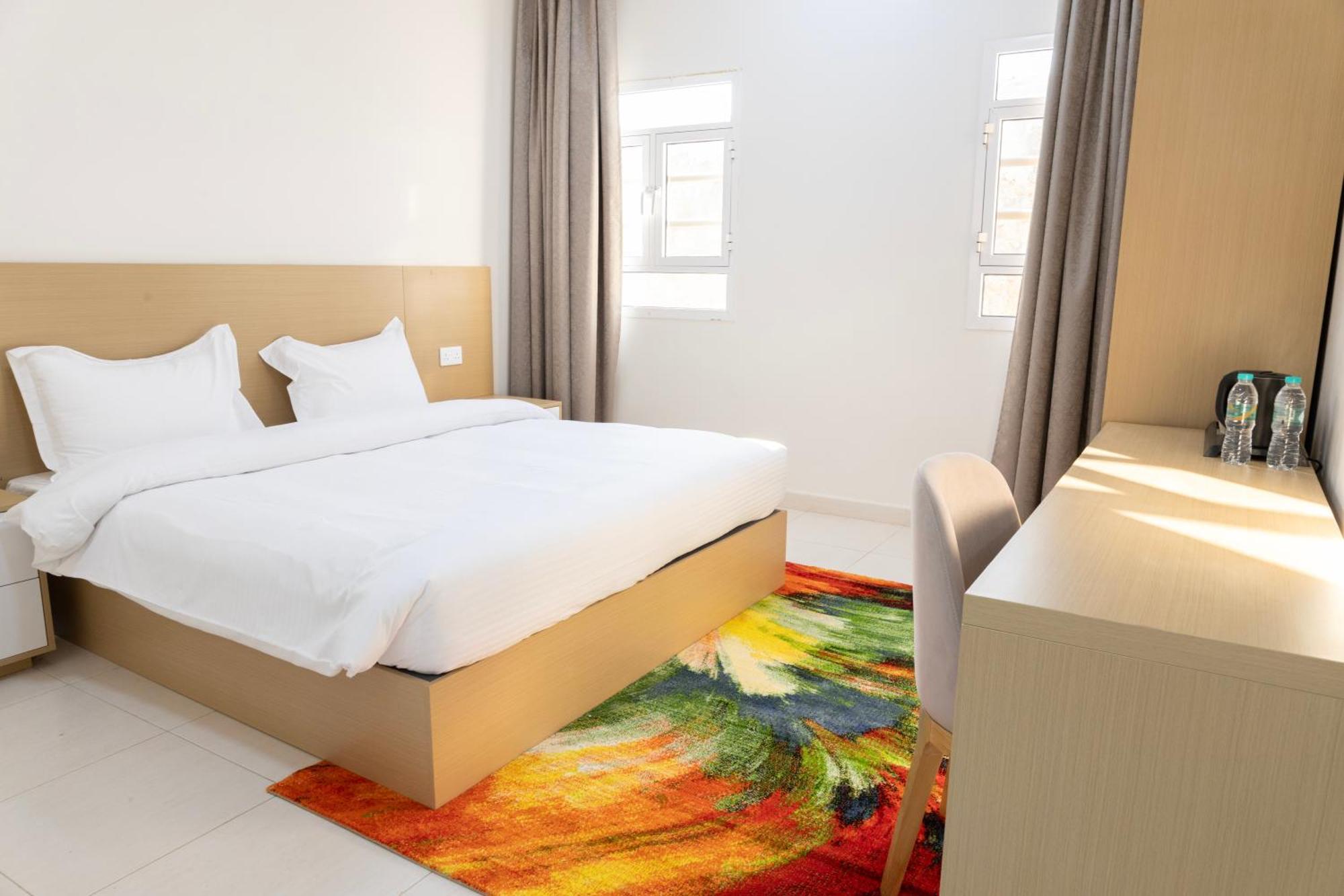 Riviera Suites , Hotel Apartement Sur Exteriör bild